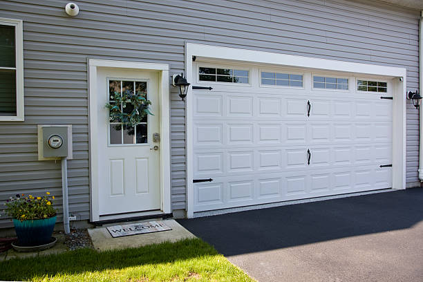 24/7 Emergency Garage Door Panel Replacement experts in Blanchard, OK